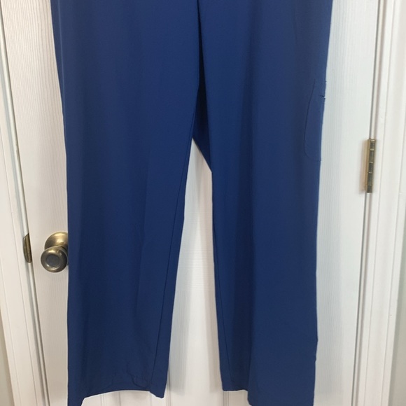 Additions by Chico’s navy blue thin 88% polyester pants size 2 short(medium) - Picture 3 of 8